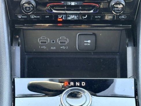 Used 2023 Jeep Grand Cherokee L Altitude image 15