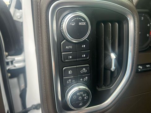 Used 2023 GMC Sierra 3500 Denali w/ Denali Ultimate Package AWD/4WD image 27