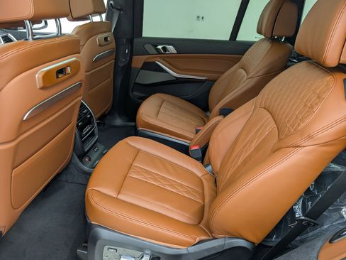 New 2026 BMW X7 xDrive40i w/ M Sport Package image 15