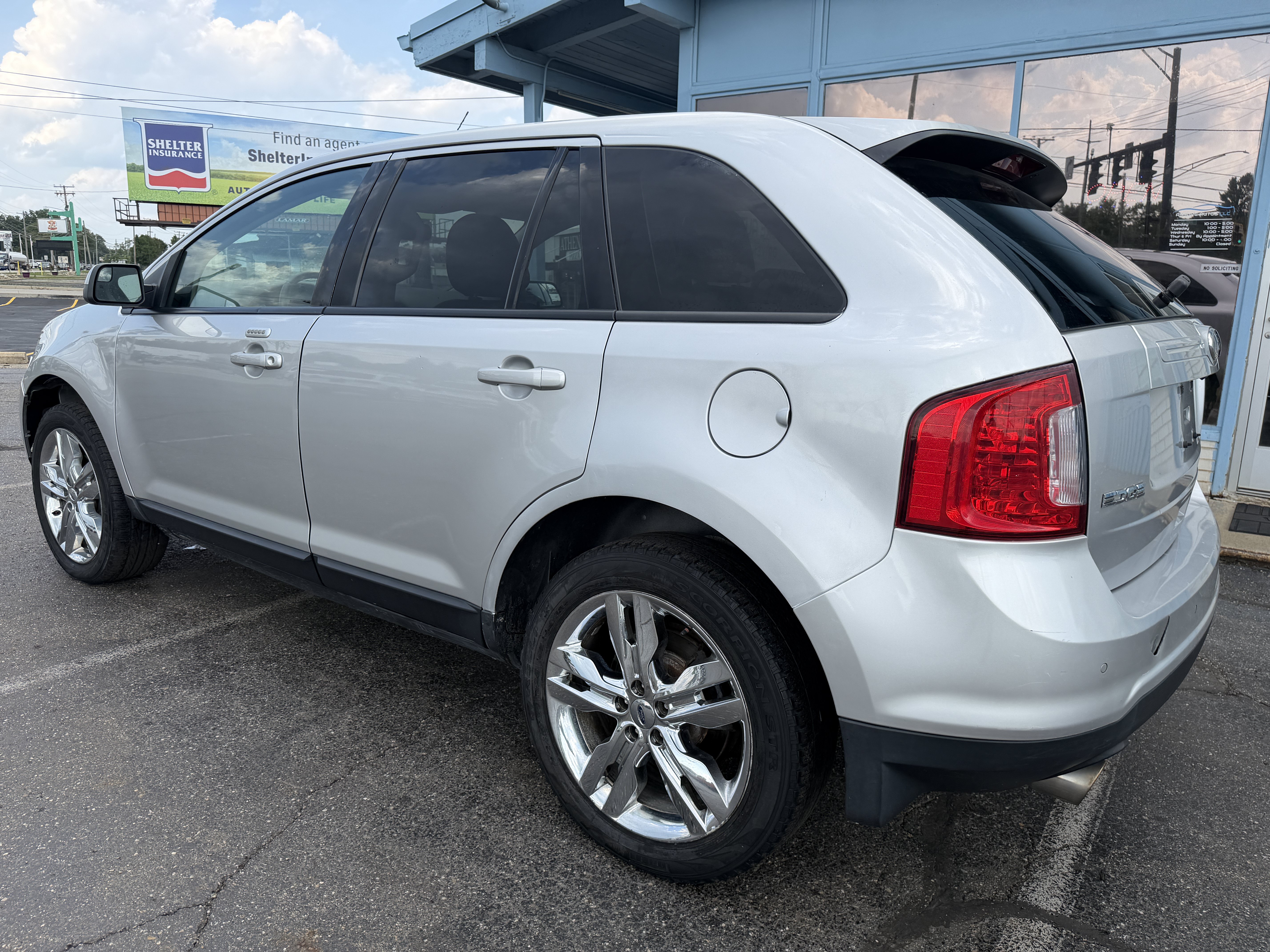 Used 2014 Ford Edge SEL w/ Equipment Group 205A AWD/4WD image 3