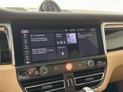 Certified 2026 Porsche Macan AWD/4WD image 21