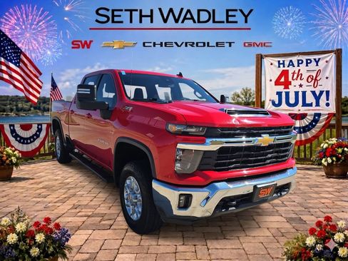 Used 2024 Chevrolet Silverado 2500 LT AWD/4WD image 1