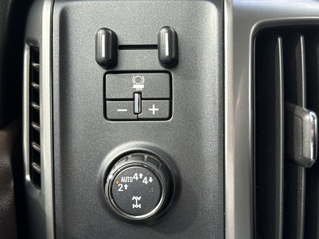 Used 2018 Chevrolet Silverado 1500 LTZ w/ Texas Edition AWD/4WD image 26