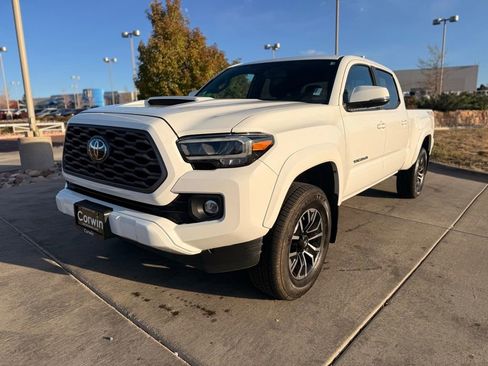 Used 2023 Toyota Tacoma TRD Sport image 3