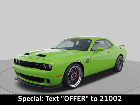 Used 2023 Dodge Challenger SRT Hellcat RWD image 2