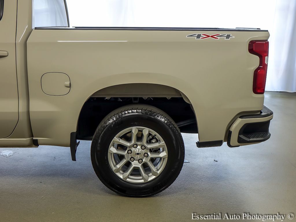Used 2026 Chevrolet Silverado 1500 RST AWD/4WD image 9