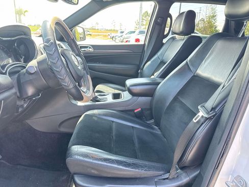 Used 2017 Jeep Grand Cherokee Altitude image 8