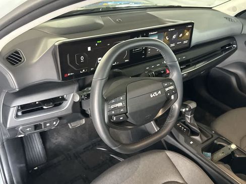 Used 2025 Kia K4 EX FWD image 13
