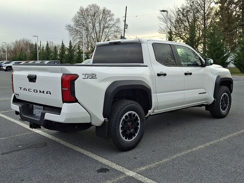 New 2026 Toyota Tacoma TRD Off-Road AWD/4WD image 5