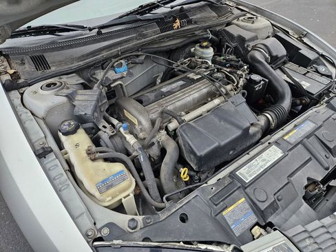 Used 2004 Pontiac Sunfire Coupe w/ 1SB Preferred Equipment Group image 15