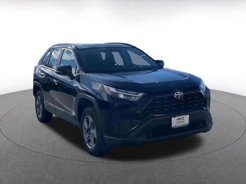 Used 2025 Toyota RAV4 XLE image 3