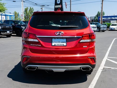 Used 2018 Hyundai Santa Fe SE AWD/4WD image 4