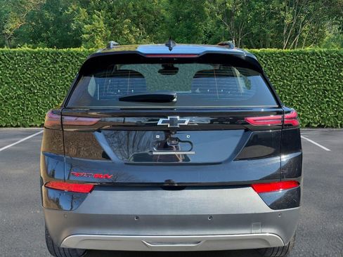 Used 2023 Chevrolet Bolt EUV LT w/ Convenience Package image 8