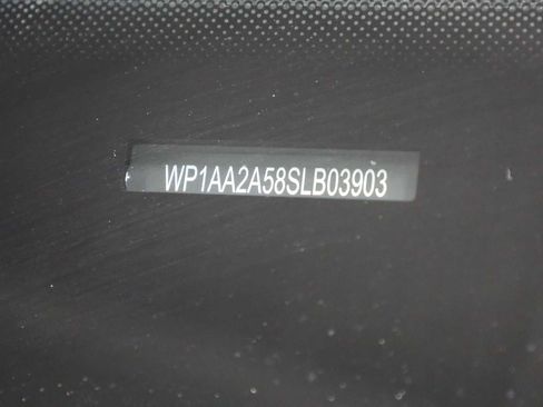 Certified 2025 Porsche Macan image 44