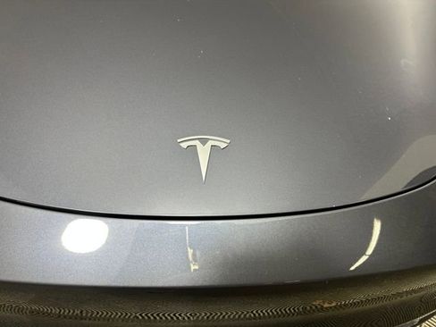 Used 2023 Tesla Model Y Long Range image 9