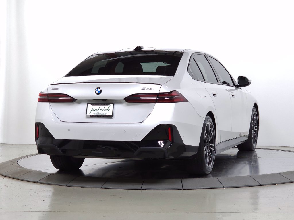 Used 2024 BMW 540i xDrive w/ Executive Package AWD/4WD image 10