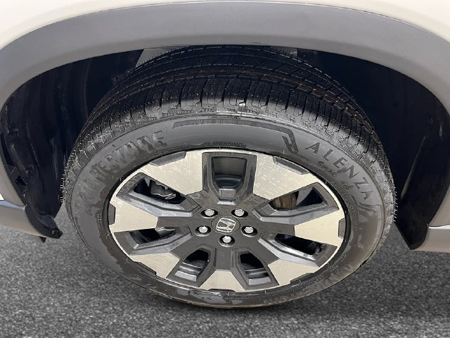 New 2026 Honda Pilot Touring image 11