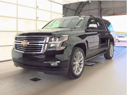 Used 2019 Chevrolet Suburban Premier w/ Premier Plus Edition AWD/4WD image 1
