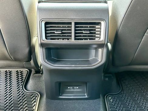 New 2026 Volkswagen Atlas Cross Sport SE AWD/4WD image 18
