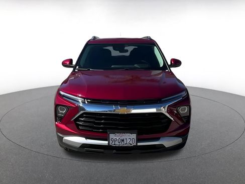 Used 2025 Chevrolet TrailBlazer LT image 4