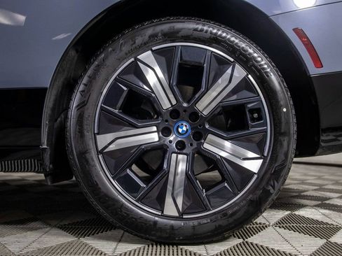 Used 2023 BMW iX xDrive50 w/ Sport Package image 42