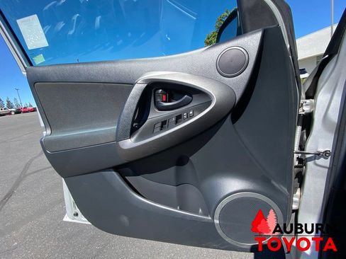 Used 2012 Toyota RAV4 Sport FWD image 31