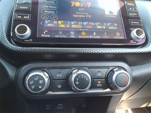 Used 2024 Nissan Kicks SV image 15