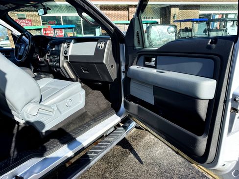 Used 2014 Ford F150 XLT w/ Equipment Group 302A Luxury image 11