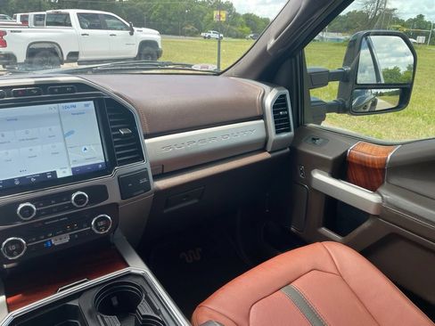 Used 2022 Ford F350 King Ranch w/ King Ranch Ultimate Package AWD/4WD image 35