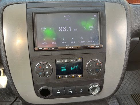 Used 2012 GMC Sierra 2500 SLT w/ SLT Convenience Package image 20