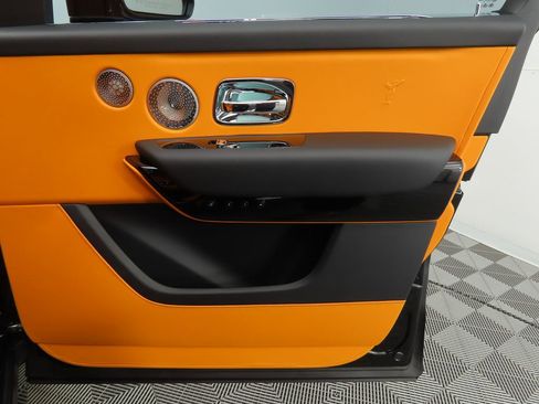 Certified 2023 Rolls-Royce Cullinan w/ Cullinan Package image 25