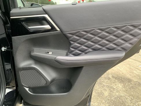 Used 2023 Mitsubishi Outlander SEL image 41