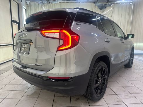 Used 2023 GMC Terrain SLT w/ Infotainment Package II AWD/4WD image 3