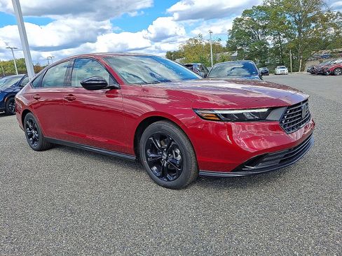 New 2025 Honda Accord SE image 1