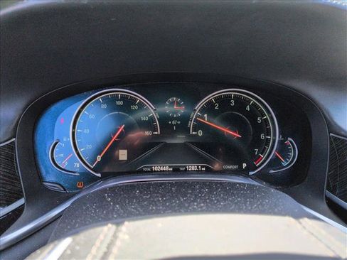 Used 2017 BMW 750i RWD image 11