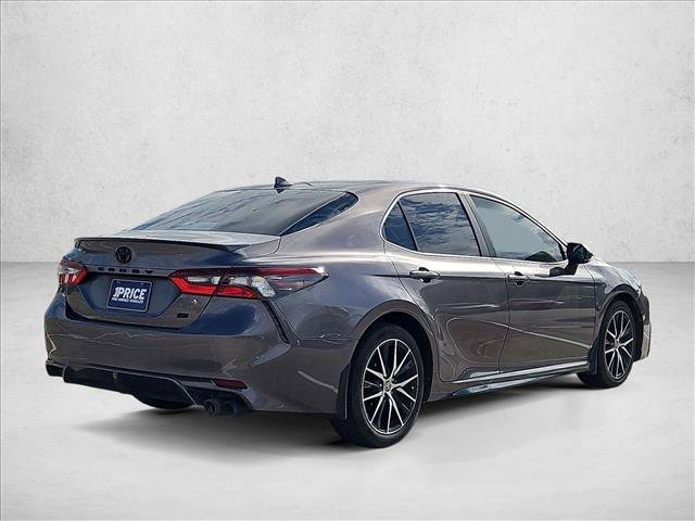 Used 2022 Toyota Camry SE FWD image 5