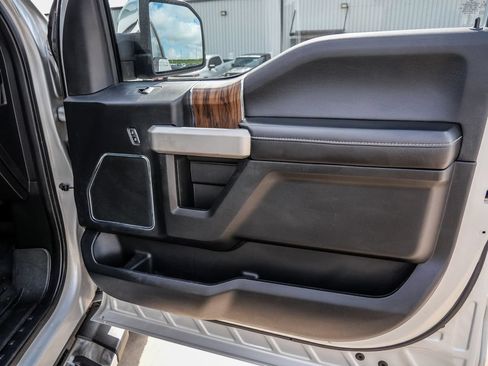 Used 2019 Ford F150 Lariat AWD/4WD image 25