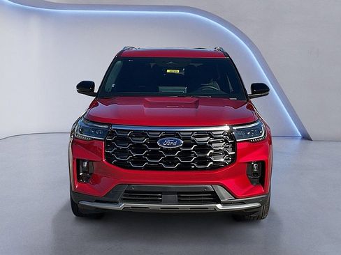 New 2026 Ford Explorer Platinum image 4