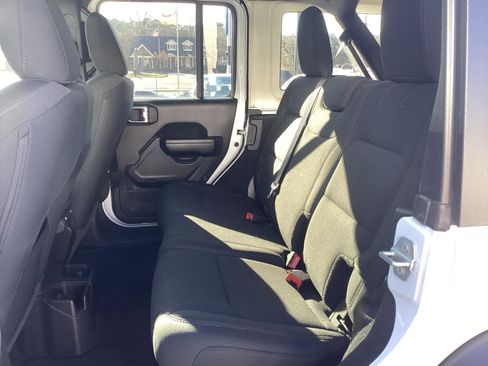Used 2021 Jeep Wrangler Unlimited Sport image 13