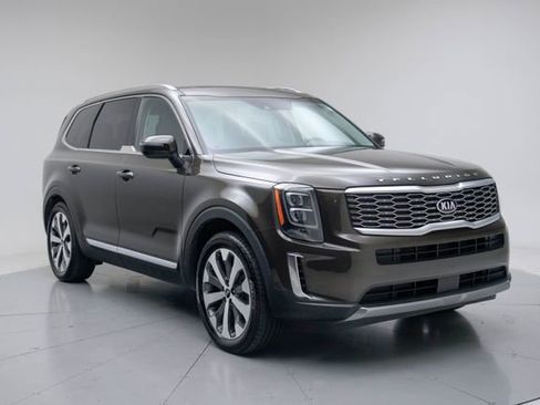 Used 2021 Kia Telluride EX w/ EX Premium Package FWD image 10