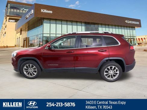 Used 2021 Jeep Cherokee Latitude Plus image 4