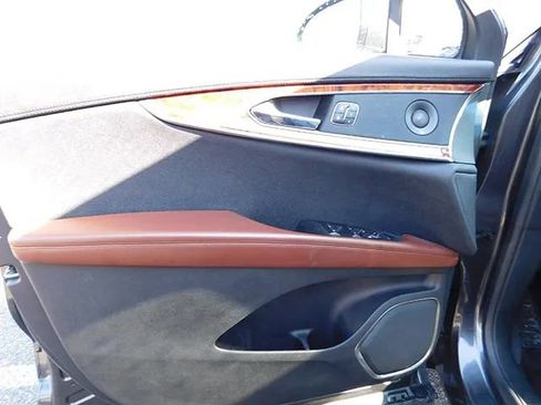 Used 2020 Lincoln Nautilus Reserve w/ Cargo Utility Package image 15