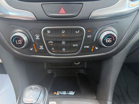 Used 2020 Chevrolet Equinox Premier w/ LPO, Floor Liner Package AWD/4WD image 20