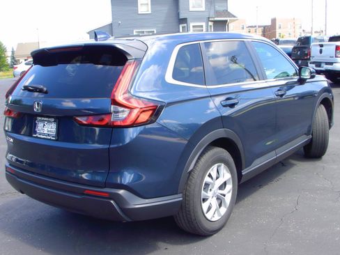 Used 2025 Honda CR-V LX image 2