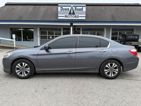 Used 2015 Honda Accord LX image 2