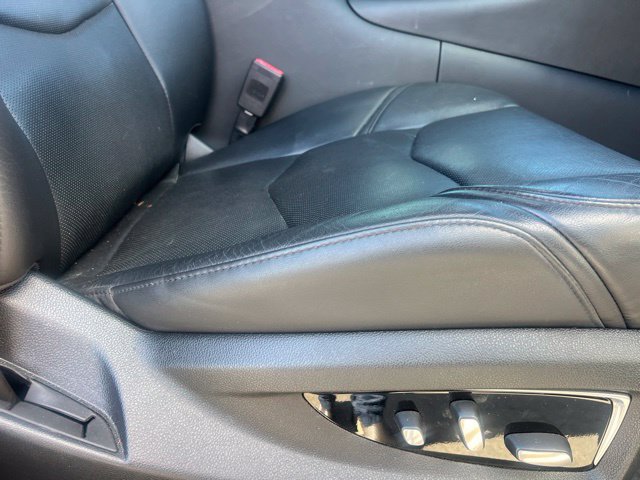 Used 2019 Cadillac Escalade Luxury AWD/4WD image 13