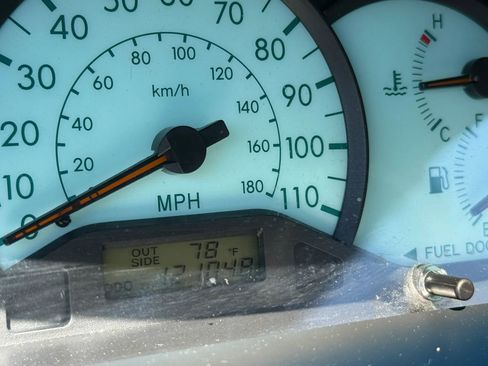 Used 2004 Toyota Corolla S FWD image 20