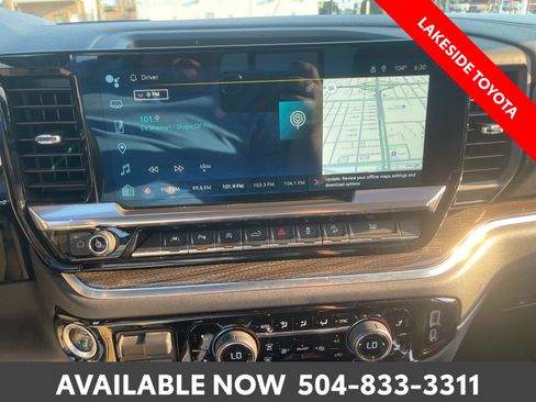 Used 2022 Chevrolet Silverado 1500 LT Trail Boss w/ LT Trail Boss Premium Package AWD/4WD image 33