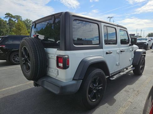 Used 2022 Jeep Wrangler Unlimited Sport AWD/4WD image 6