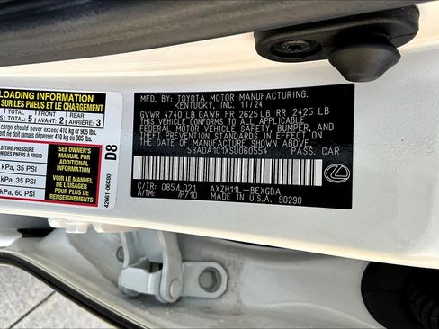 Certified 2025 Lexus ES 300h w/ Premium Package image 36